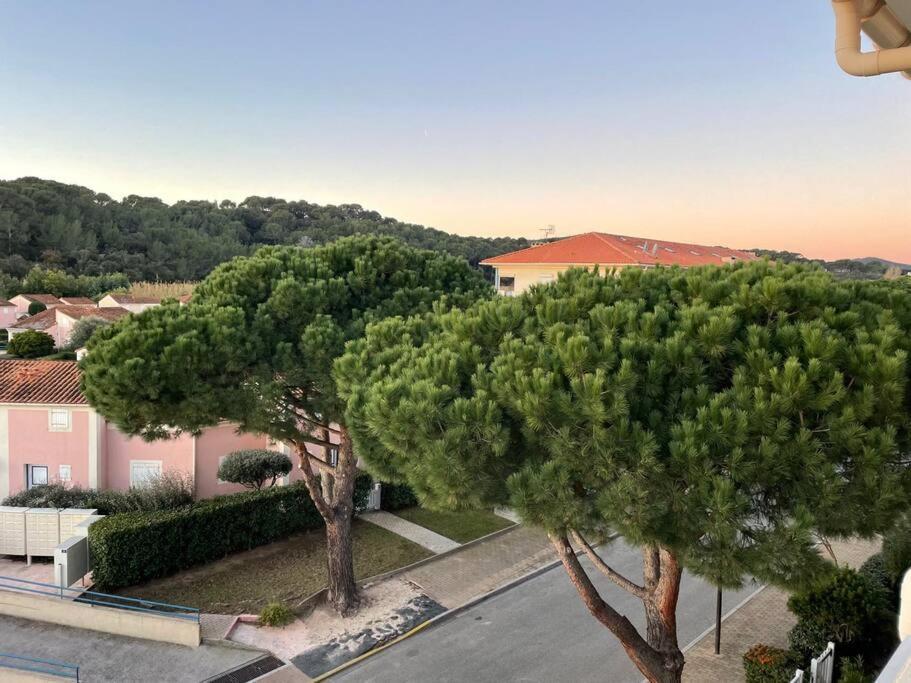 Domaine D'Azur - Renovated 1Br With Terrace Pool & Garage Apartment Le Lavandou Exterior photo
